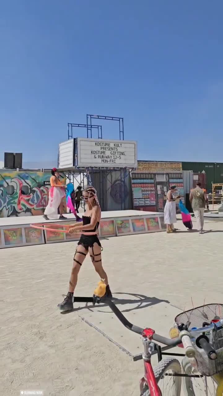 Video 698282 from Dasha Komarova / Darya Komarova / Odarka Komarova