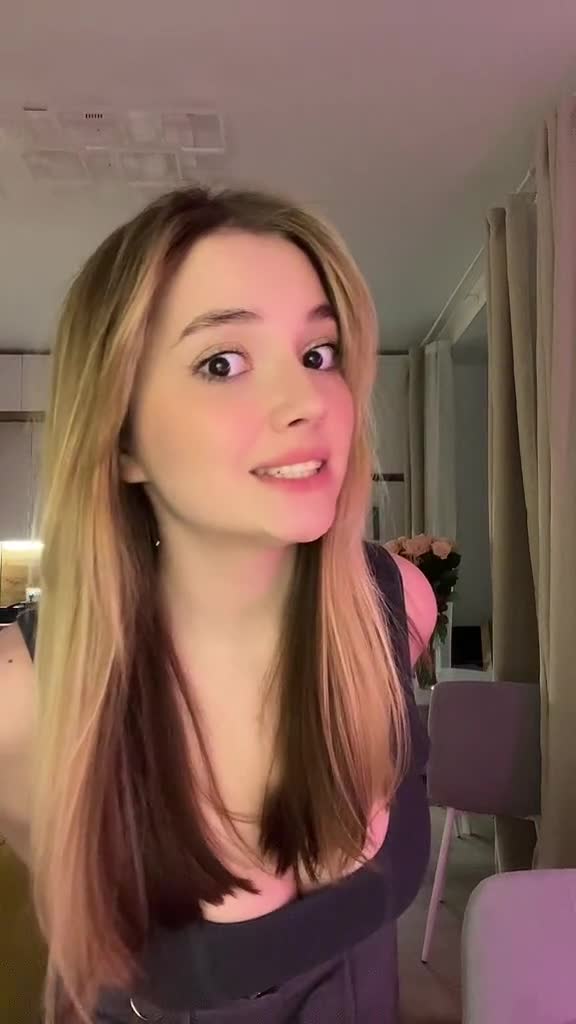 Video 698787 from Alyona Bobrova / bobriha (БОБРИХА)