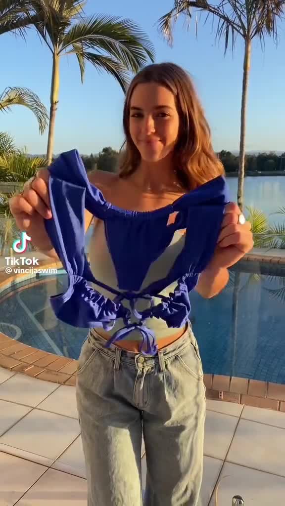 Video 699028 from Emily Feld - emily.feld