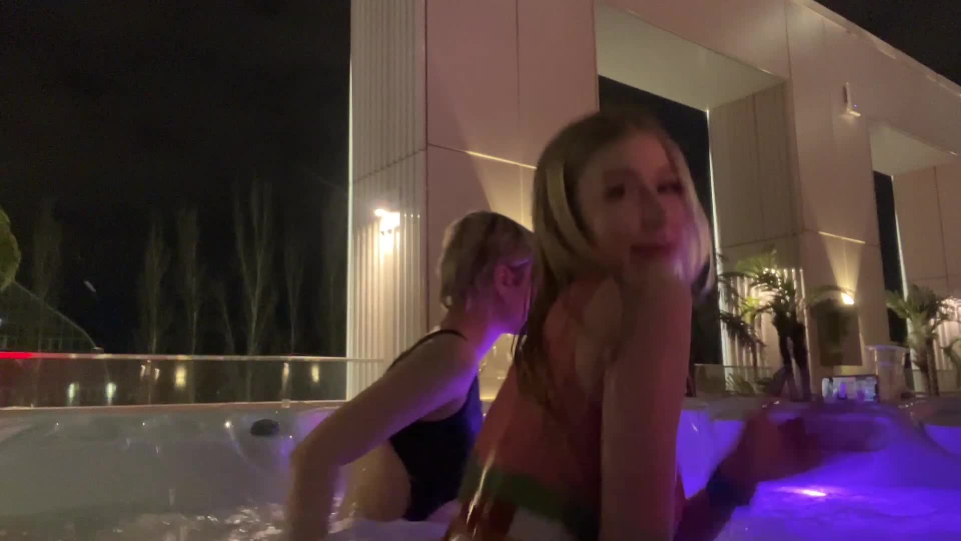 Video 699429 from polina__li