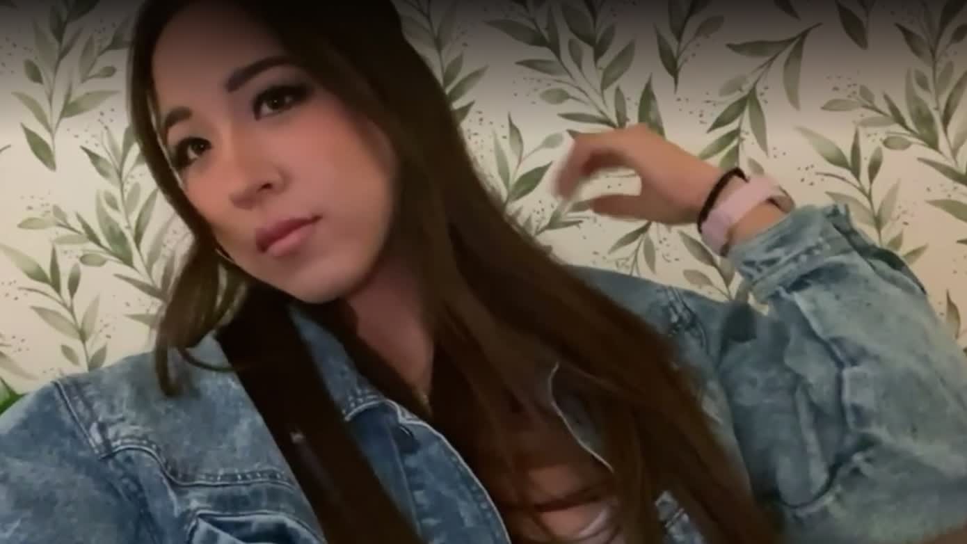 Video 699531 from ProperPeach / ProperPeachLive / Yumibaby69