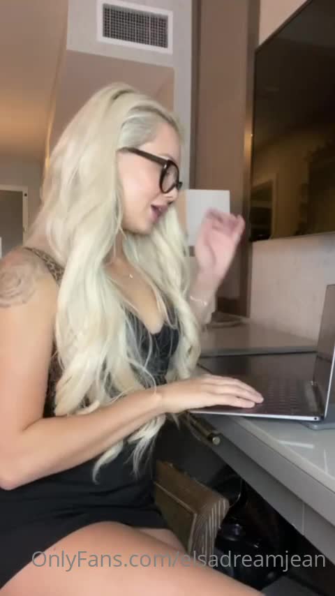Video 700202 from Elsa Jean / elsadreamjean