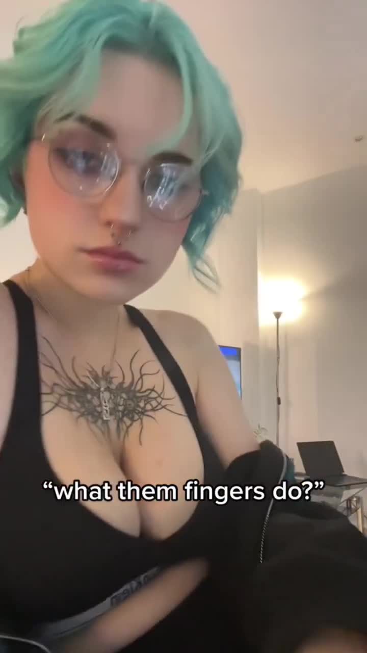 Video 700522 from Lyra Crow | lyracr0w0