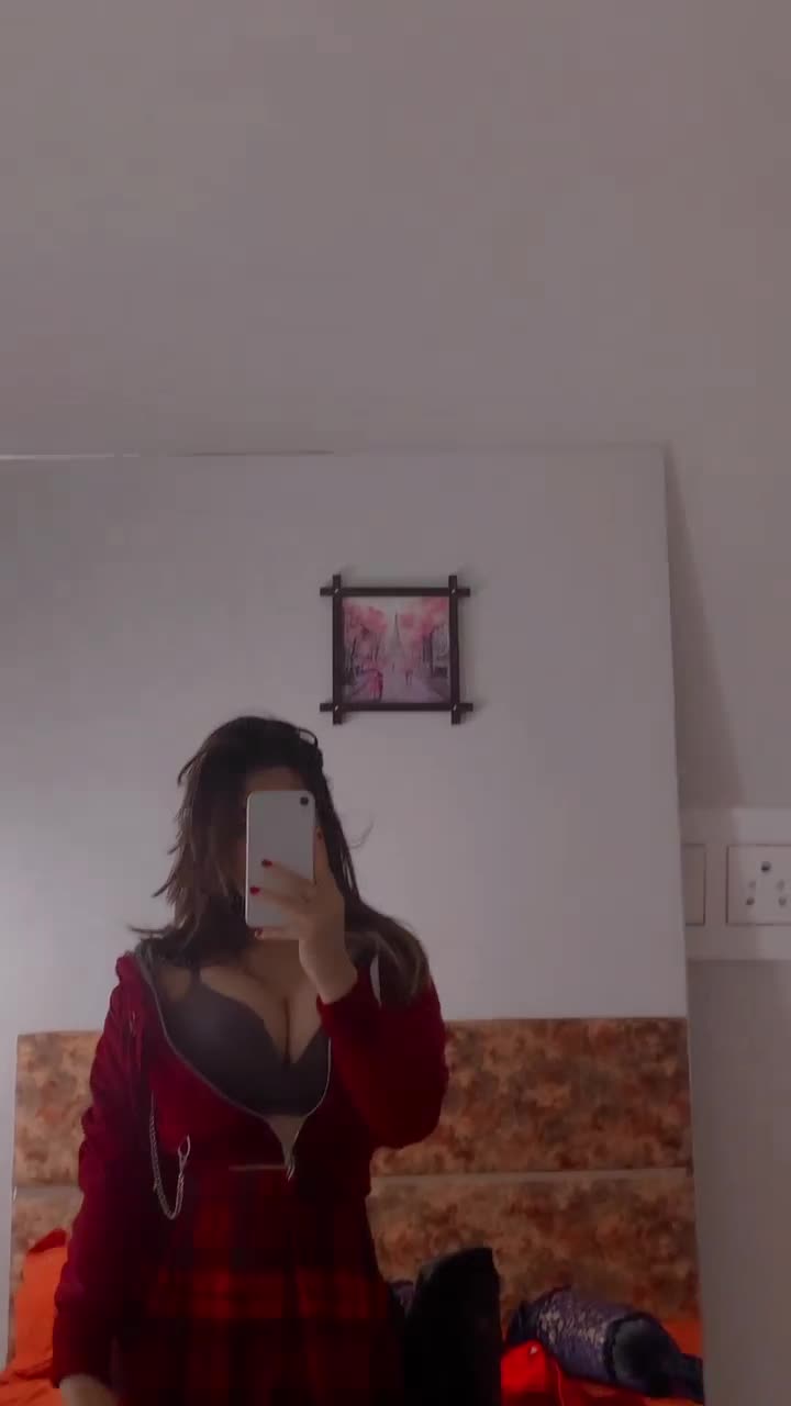 Video 701358 from Sassy poonam (sassy_poonam)