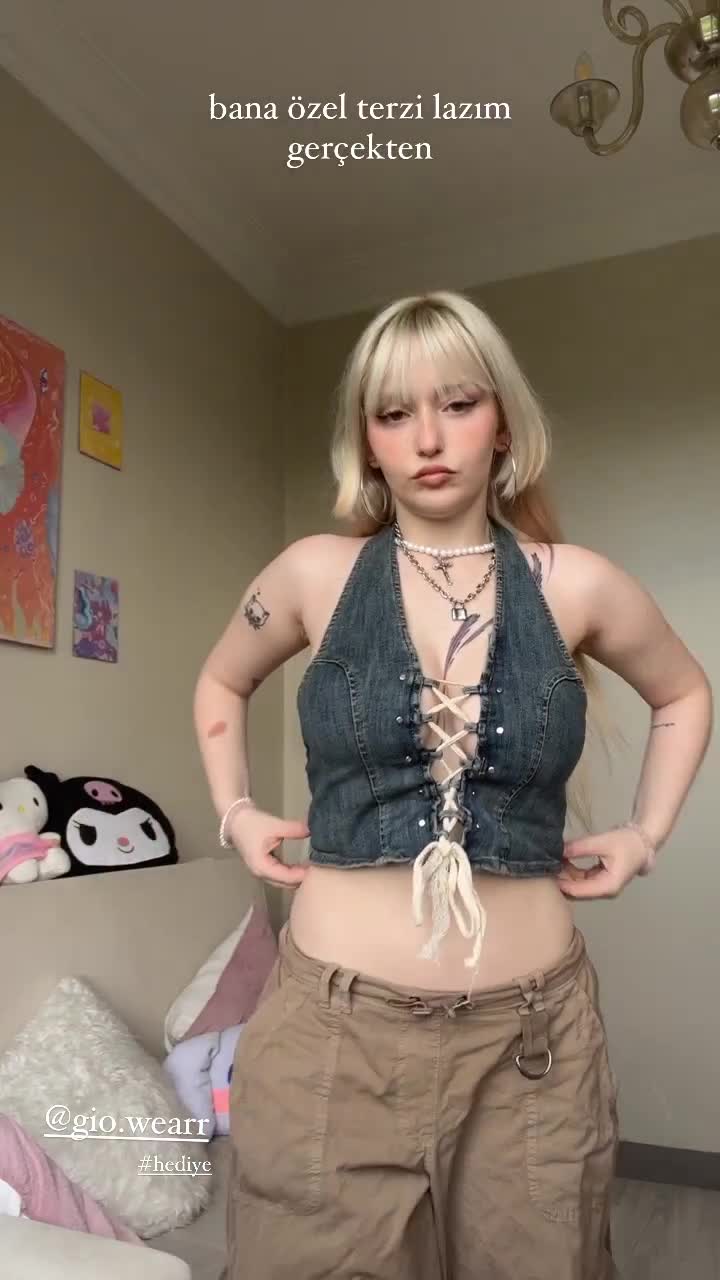 Video 701784 from ilayserah / Ilay Serah