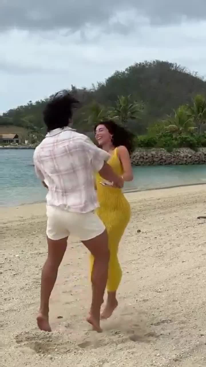 Video 702187 from Mikaela Testa / @mikaelatestaa / @mikkimouse404