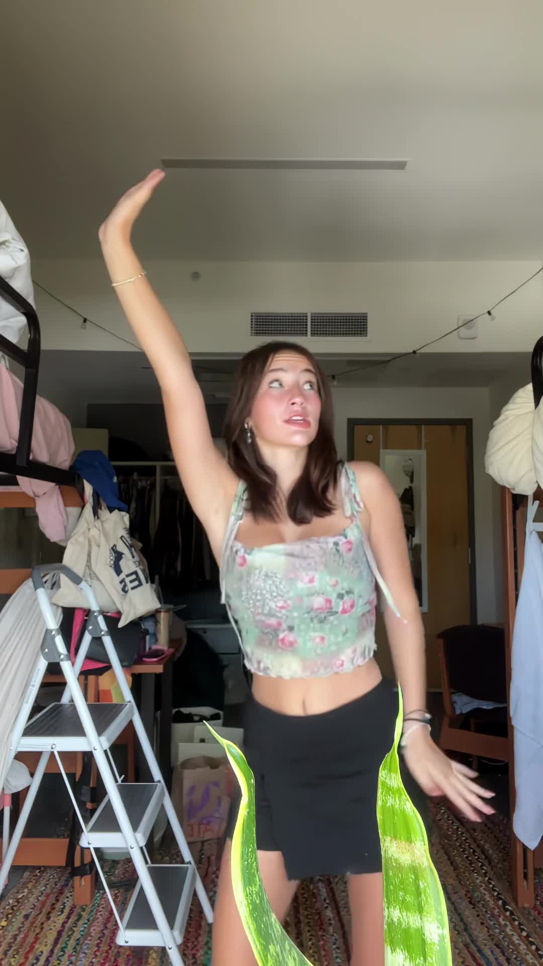 Video 702531 from Nnevelpappermann | Devon Shae