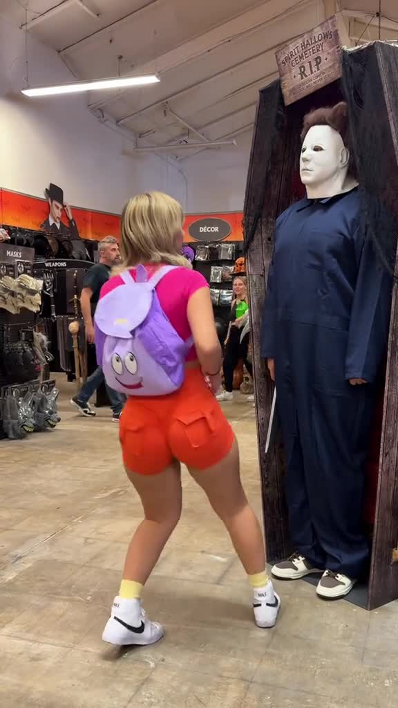 Video 702802 from Amariah Morales