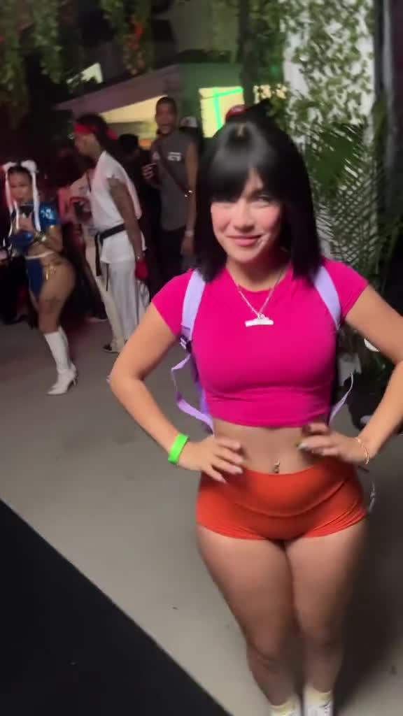 Video 702803 from Amariah Morales