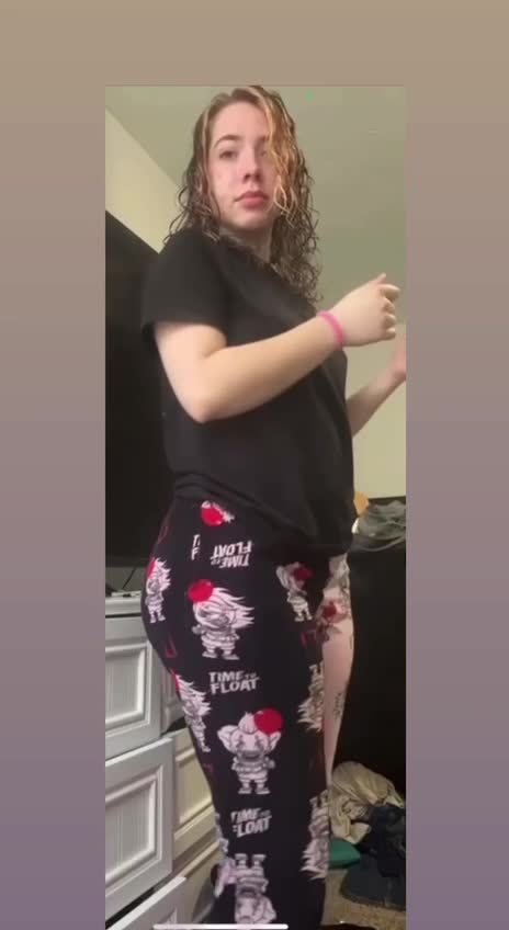 Video 702996 from ariah_hub0 / babyyysoph02 / babyyy.soph / babyy.soph