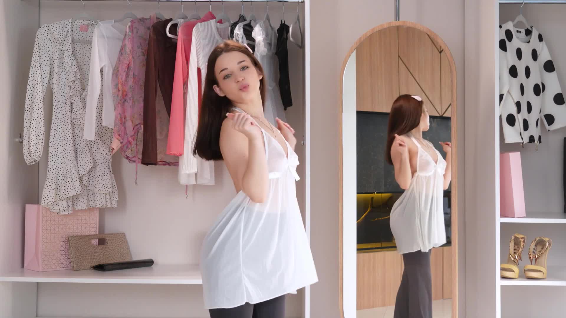 Video 703163 from Petite Olya