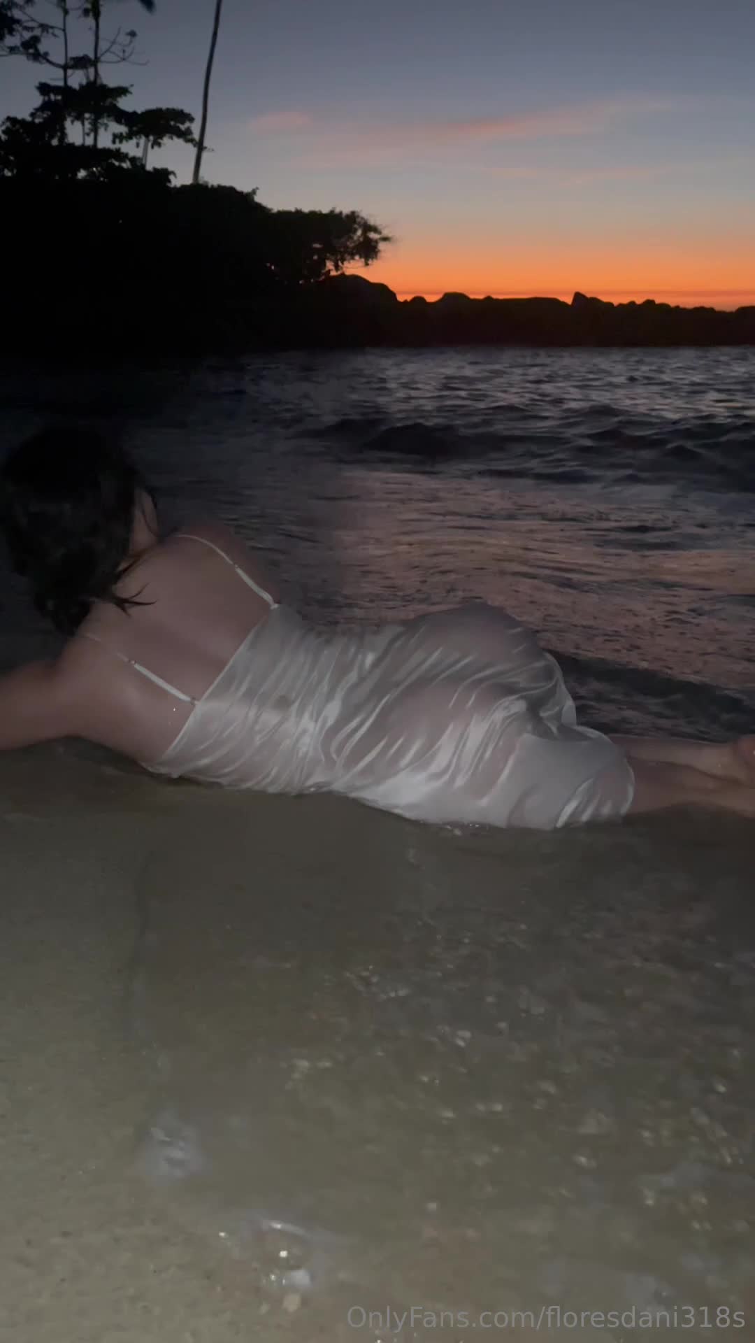 Video 703642 from Daniela Flores alias @floresdani318 on instagram and onlyfans