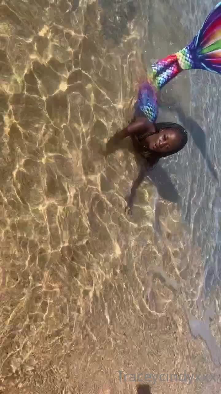 Video 703916 from tastytracey18 / PETITEDOLLL19 / PETITE DOLL / Traceycindyxxx