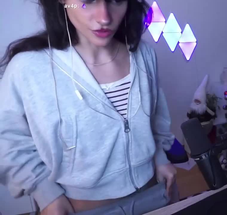 Video 706704 from lilwhuda / Huda Ibhrahim