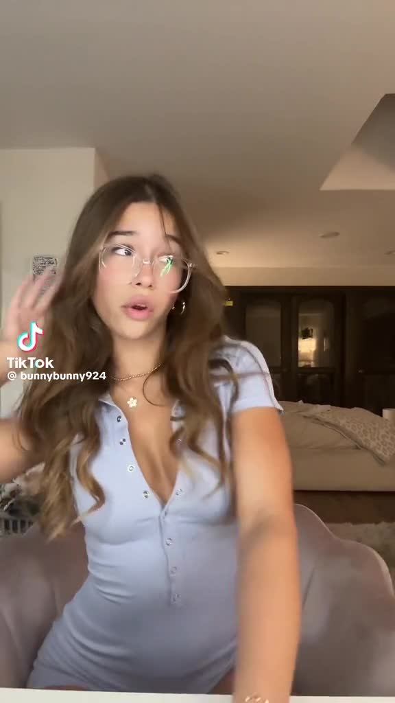 Video 706868 from chloeparker6277 / bunnybunny924 / chloe.parkerrrr