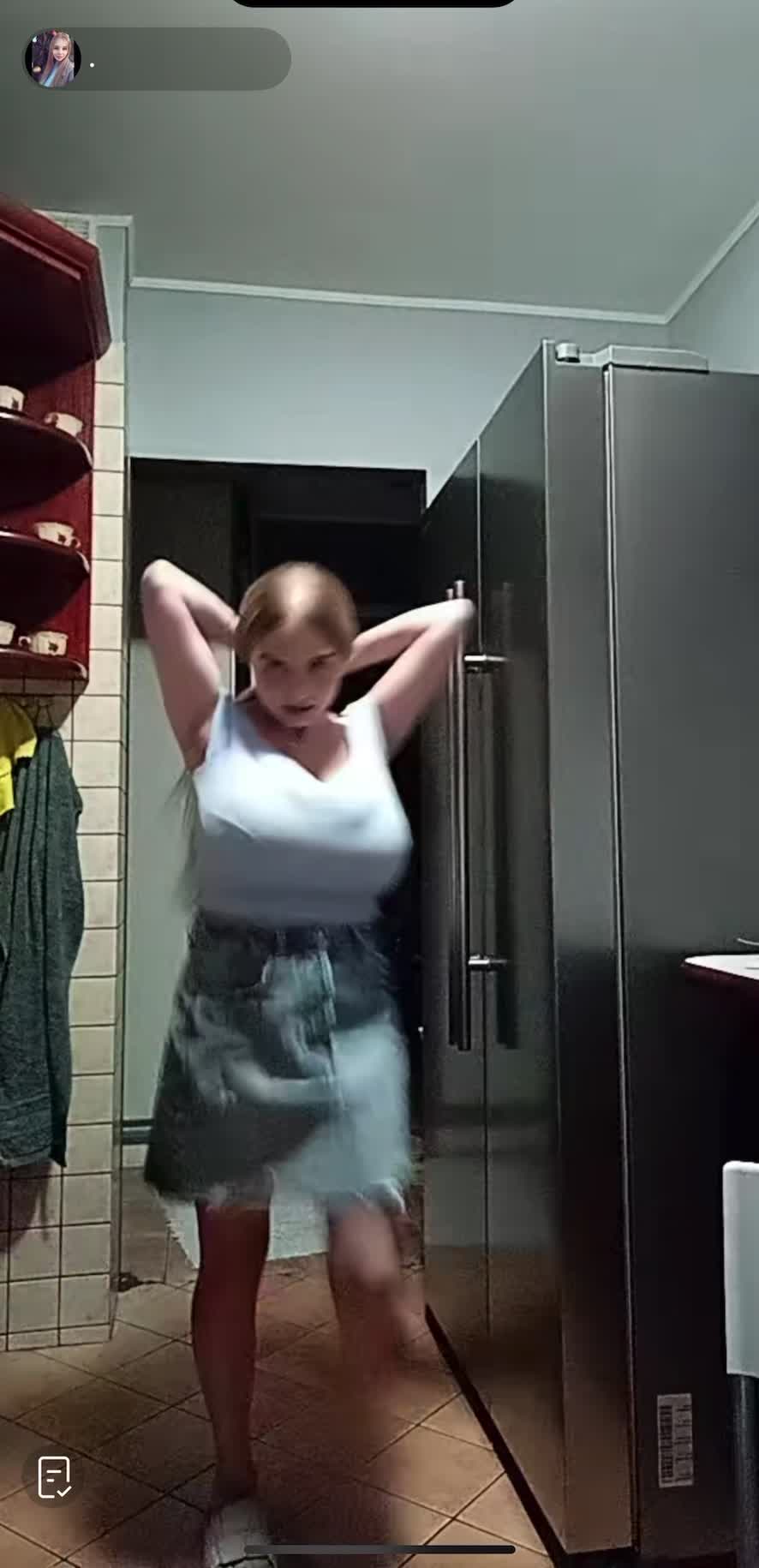 Video 706887 from Lidakutsytar