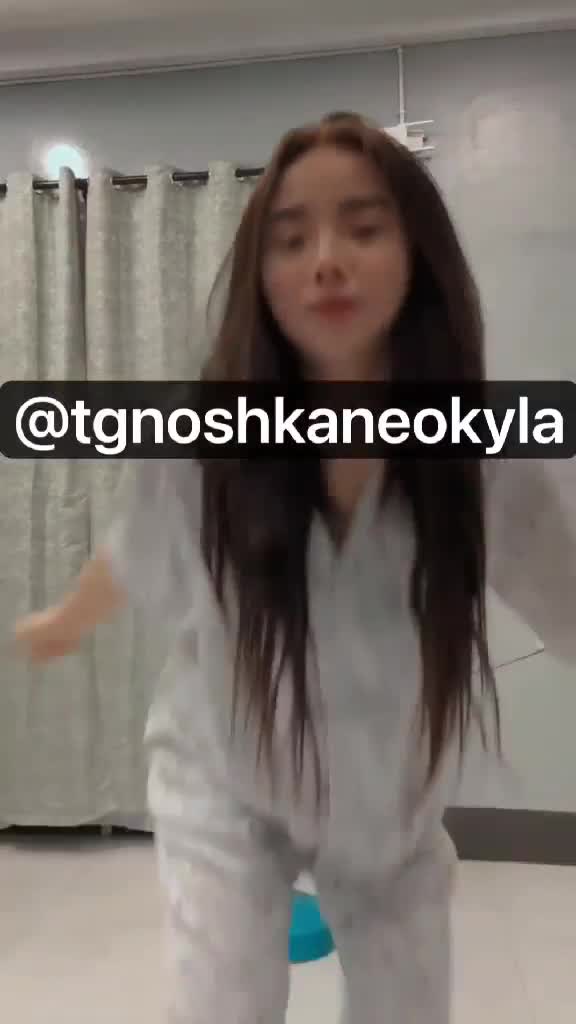Video 715044 from noshkaneokyla (nicole_labarette)