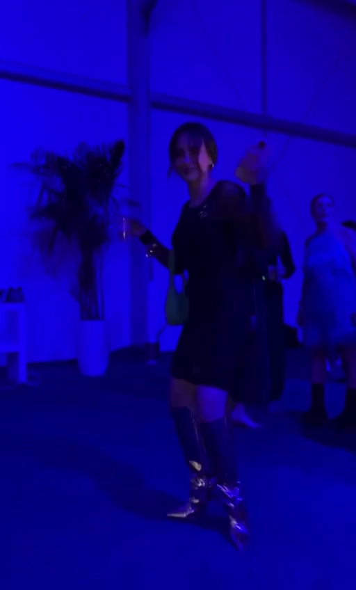 Video 716119 from Reem Birdette / reem.birdette