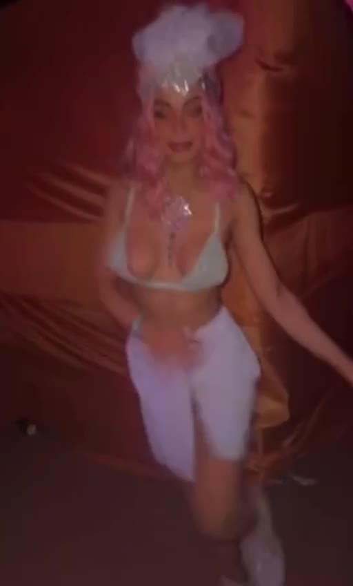 Video 716120 from Reem Birdette / reem.birdette