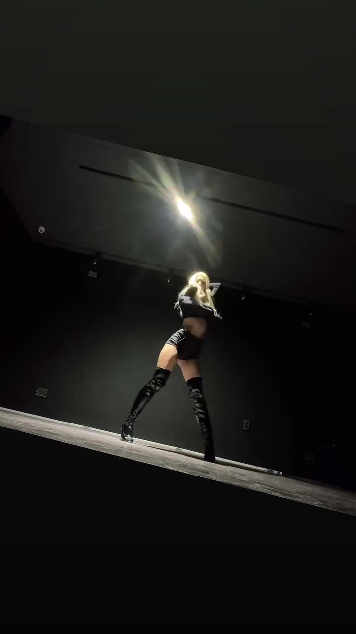 Video 717012 from _purple_lee_/purple_lee