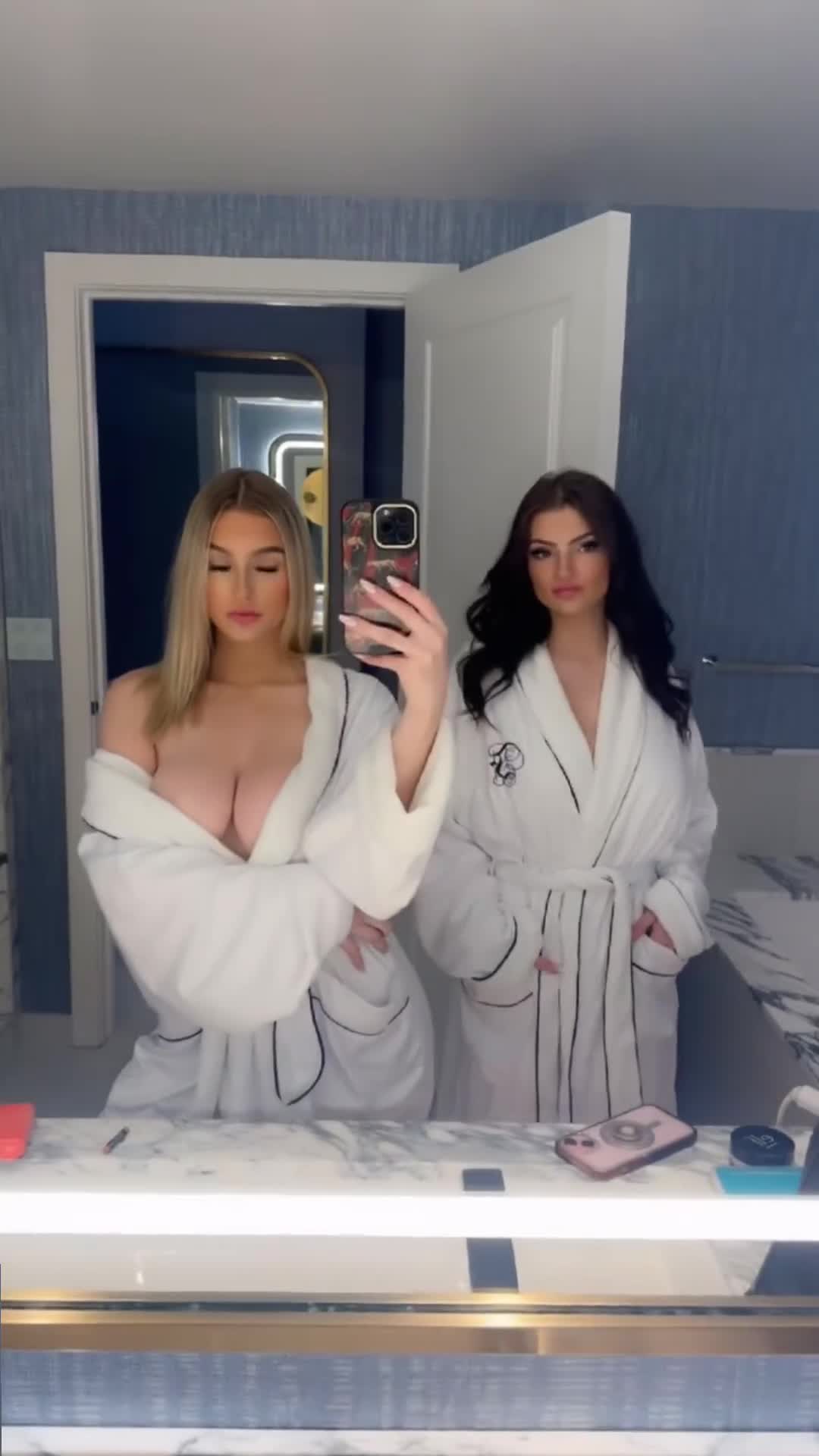 Video 719734 from Cas Summer / csblondebombshell