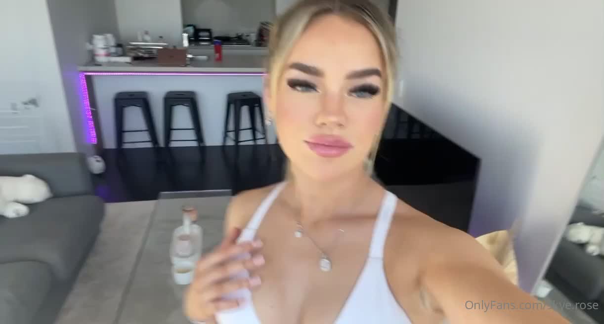 Video 720248 from aussiebarbie / Skye Sutton / Skye.Rose / Skye Rose