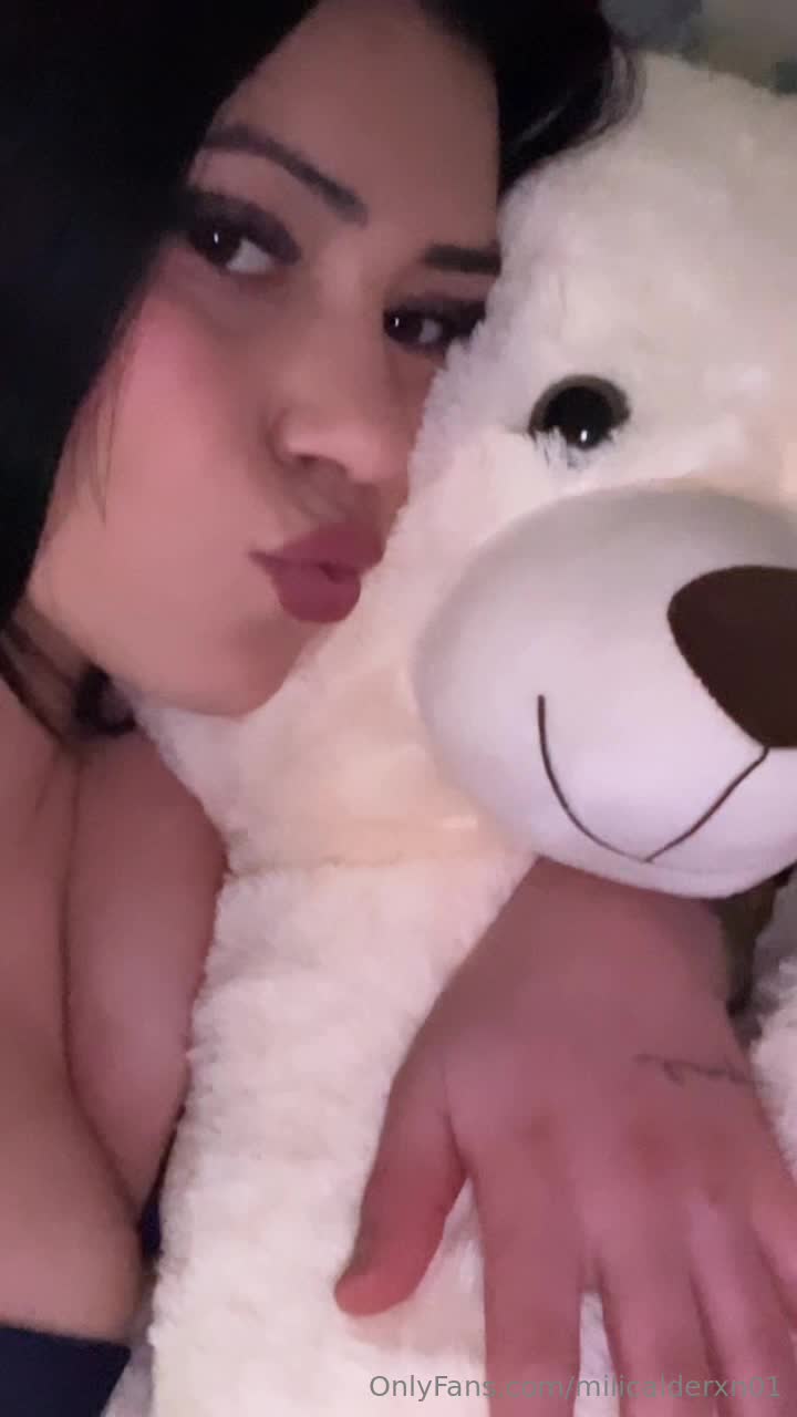 Video 720454 from miliiicalderon / mili calderon / milicalderxn01