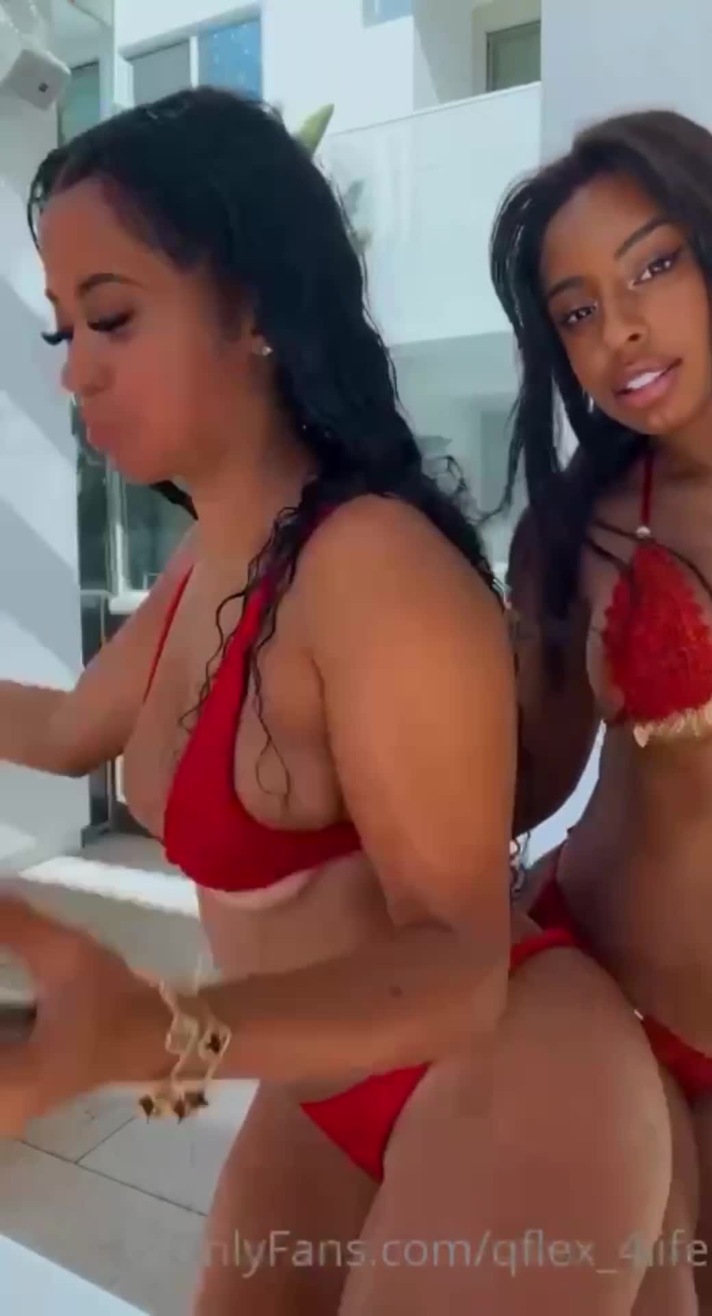 Video 721063 from Yasmine Lopez