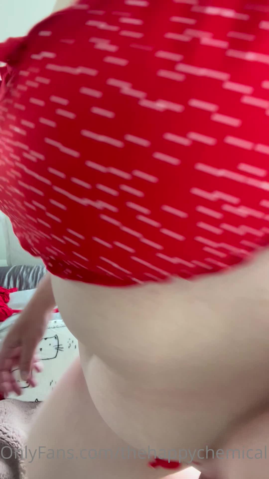 Video 729525 from Sarah Bertrand - thehappychemical - Sarah Tonin - Euphoria