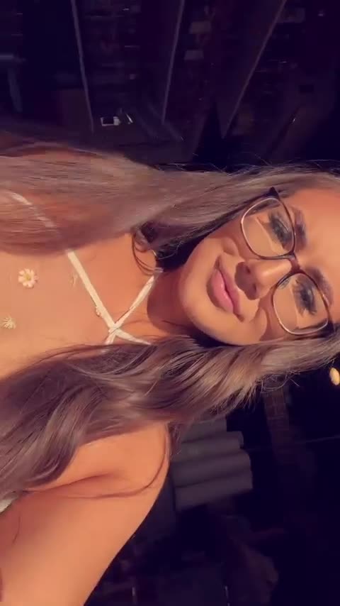 Video 738511 from Meghan Márquez