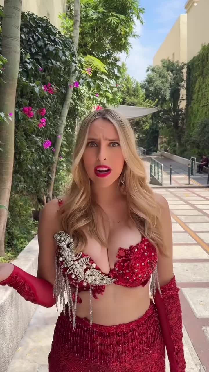 Video 738715 from kim migneault / kimmigneaultxox / kimmigneault