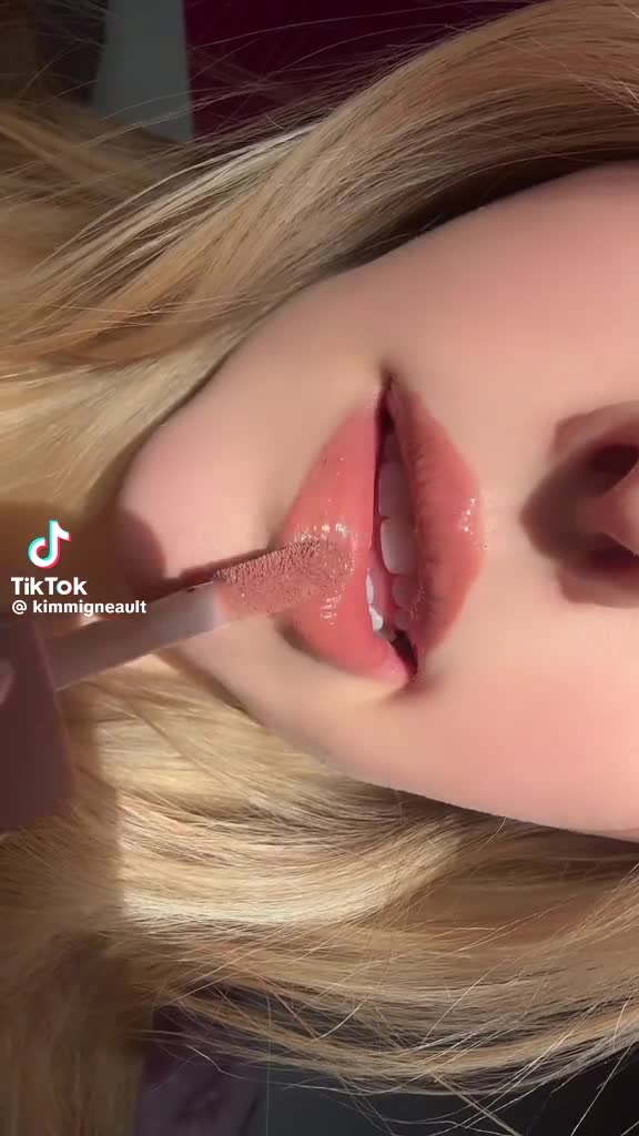 Video 738722 from kim migneault / kimmigneaultxox / kimmigneault