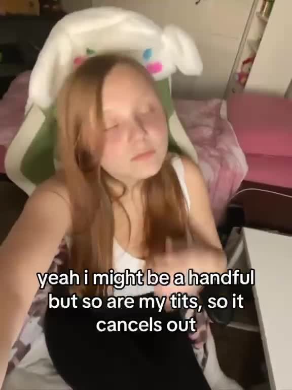 Video 739027 from brie_cheeses