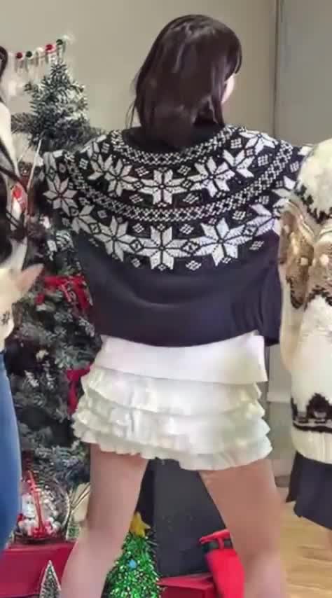 Video 739095 from Kim Chaewon 김채원 [Le Sserafim]