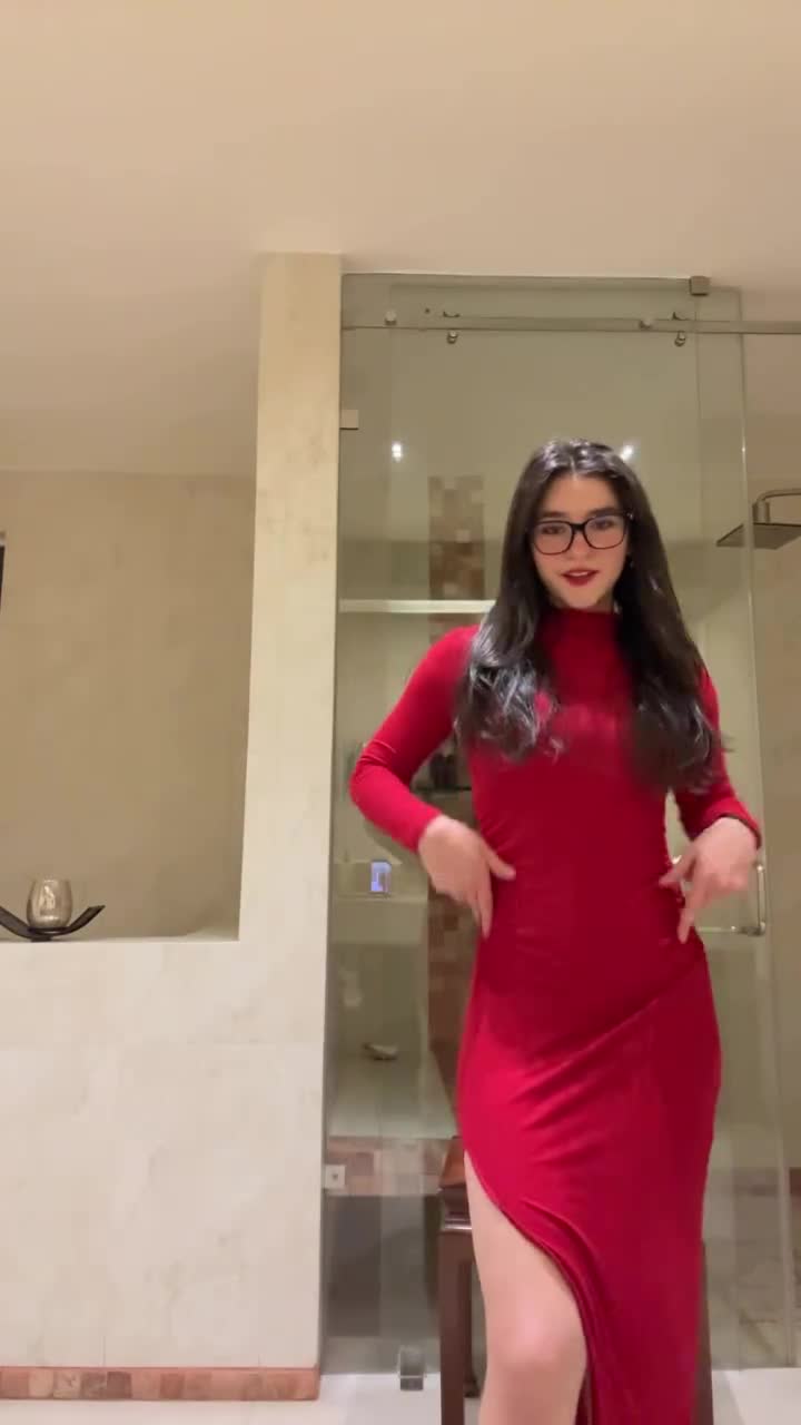 Video 740095 from Arayfer (@arayfer_hernandez)