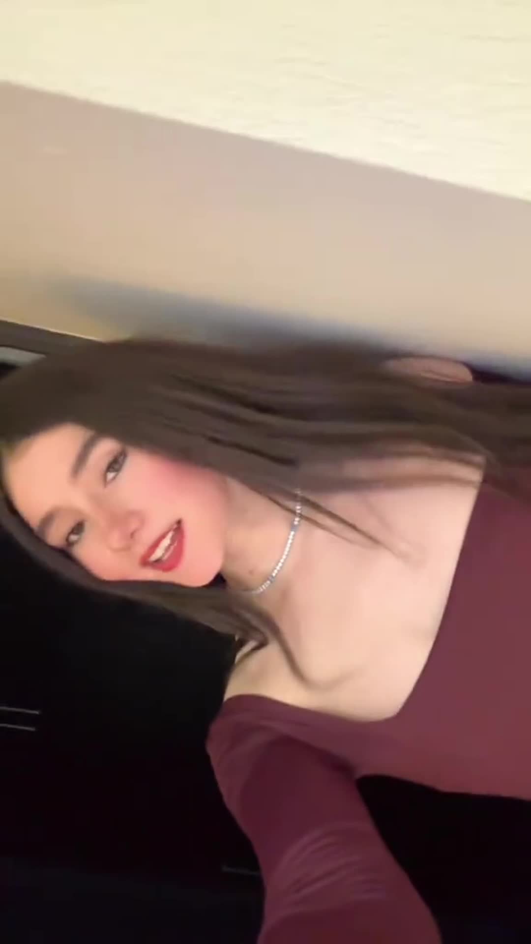 Video 740108 from Arayfer (@arayfer_hernandez)