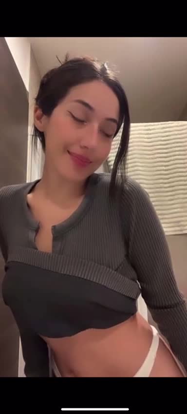 Video 779092 from Alejandra Zamudio - Guccihabb