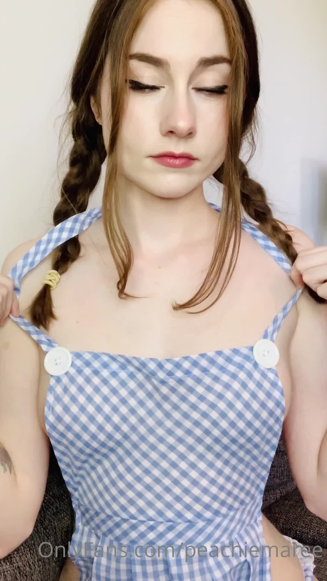 Video 781313 from Mareesly / Peachiemaree