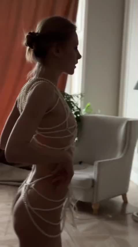 Video 782611 from Viktoria Evgenyeva / vechereyet