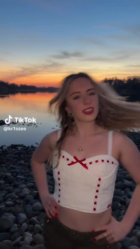 Video 786266 from Krissee | k.rissee | kr1ssee