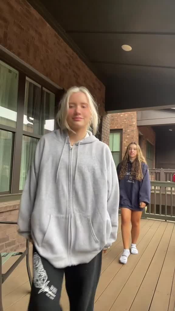 Video 786735 from Katie Davis | _katiedavis | .katieedaviss