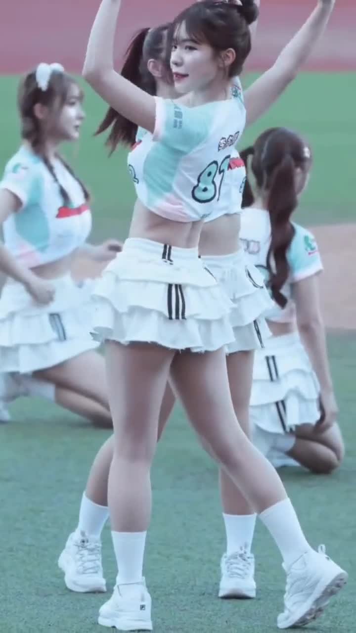 Video 788114 from Lee Dahye 이다혜 / le_dahye