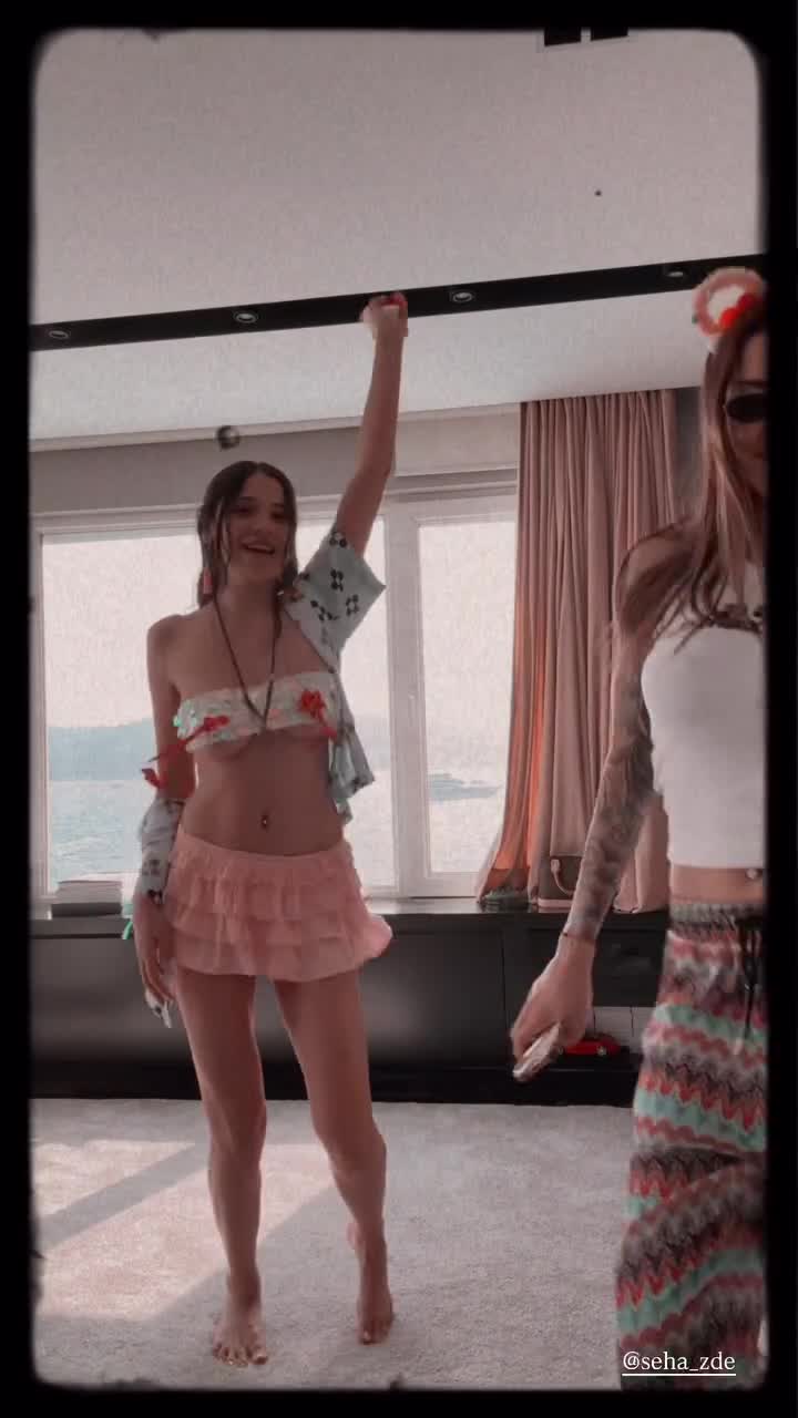 Video 795411 from Merve Taskin