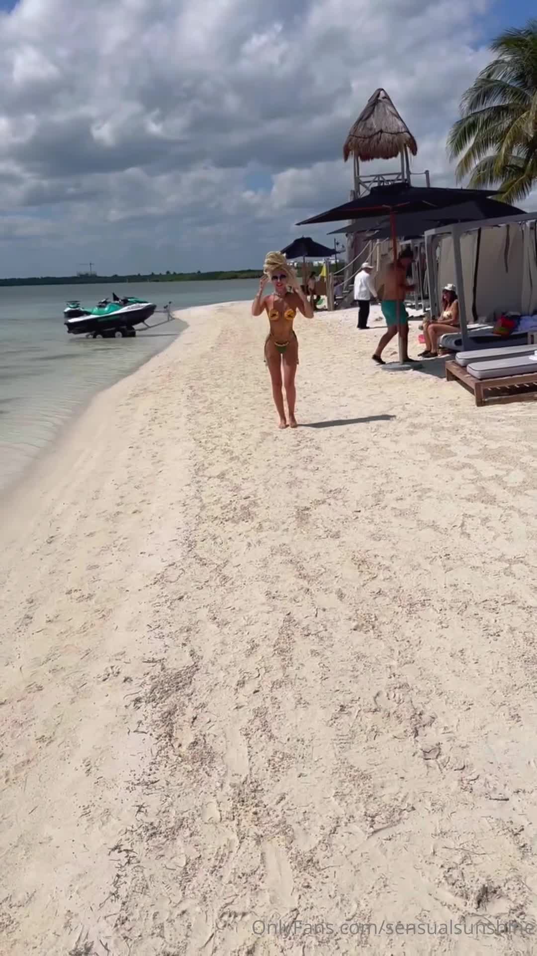 Video 795519 from Shanin Blake