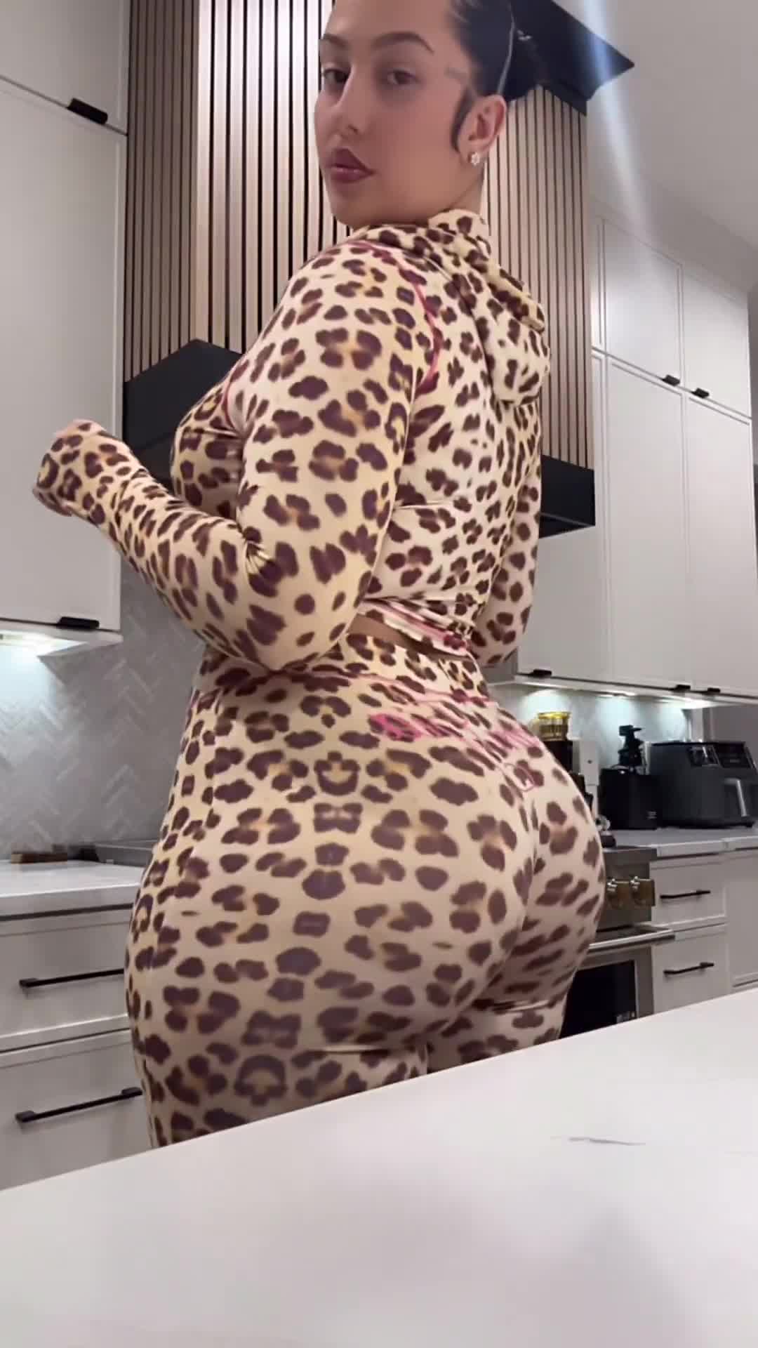 Video 806570 from amelaomore | Amela amore