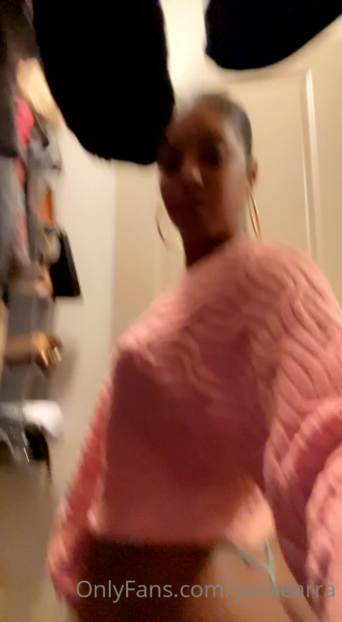 Video 806598 from Yasmeen Kearra / yaskearra