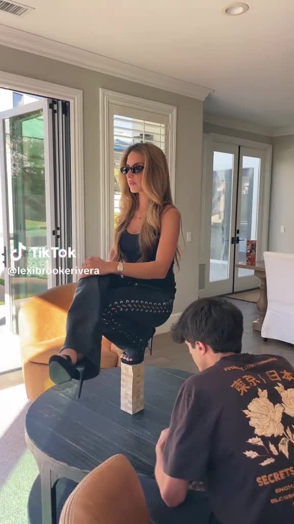 Video 807229 from Lexi Brooke Rivera (American, born 6/7/2001)