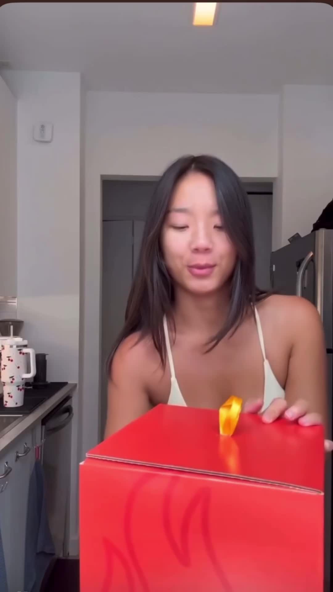 Video 807467 from eatingalonediaries