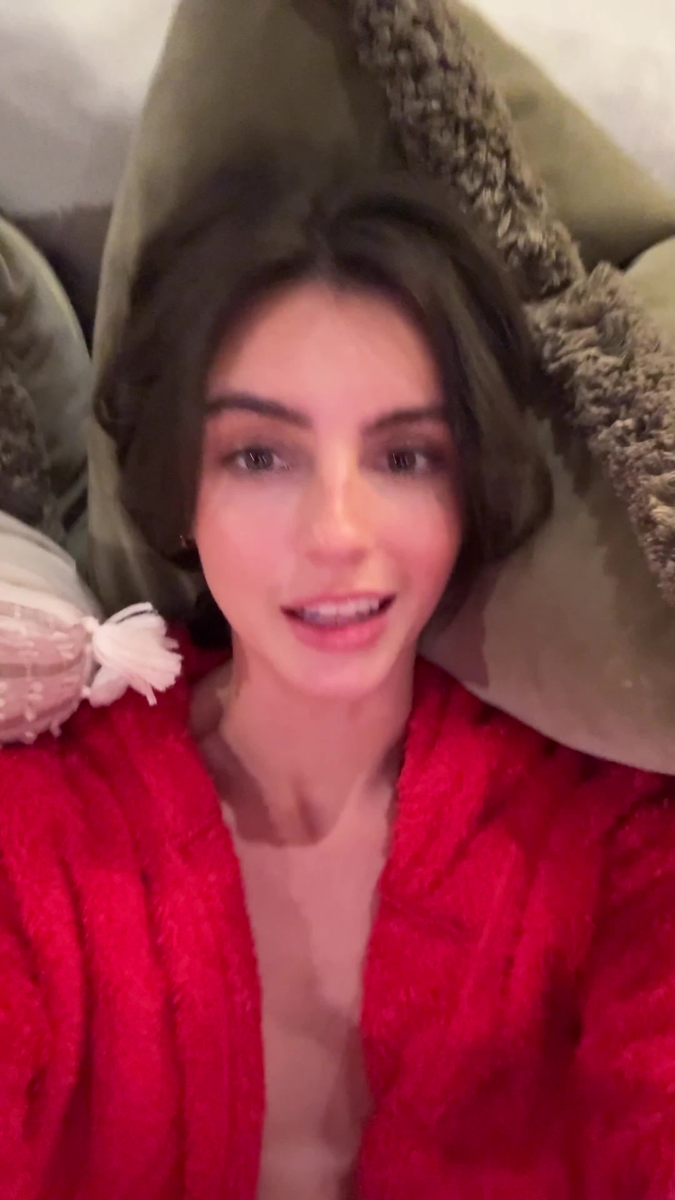 Video 807899 from sav - savannah_demers - savannahraedemers