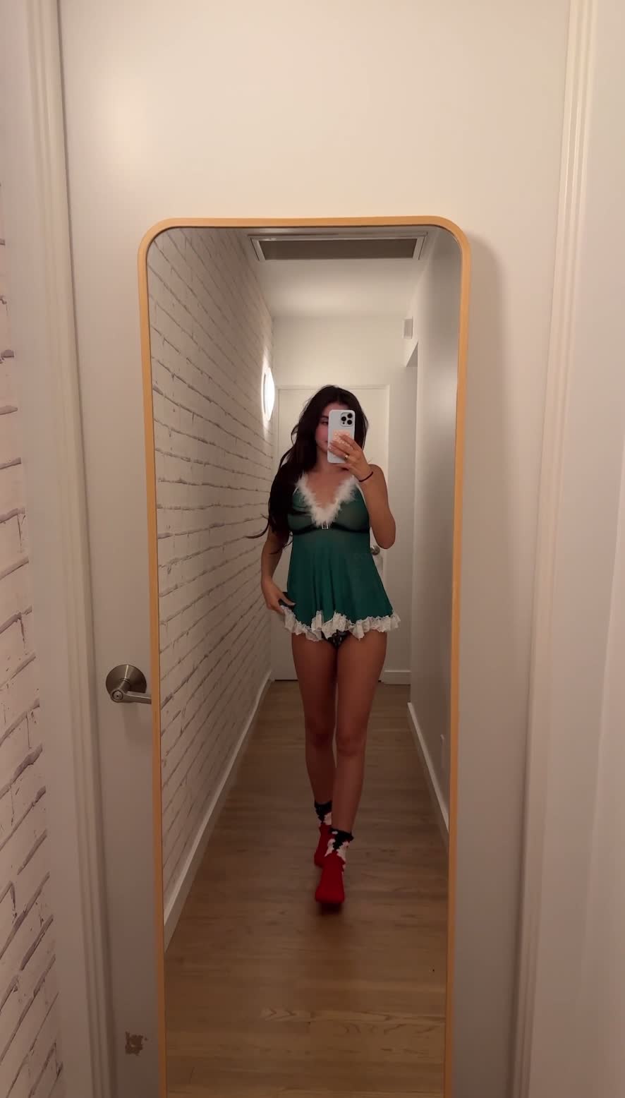 Video 807910 from sav - savannah_demers - savannahraedemers
